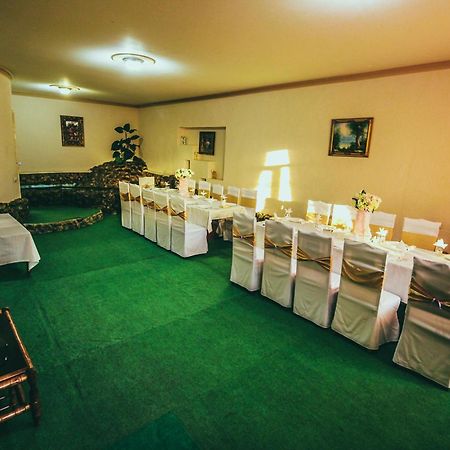 Oazis Hotel Noratus Ngoại thất bức ảnh