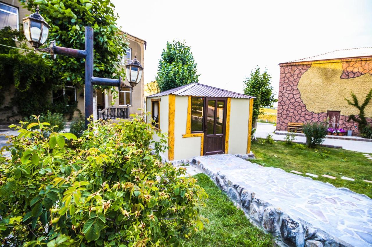 Oazis Hotel Noratus Ngoại thất bức ảnh