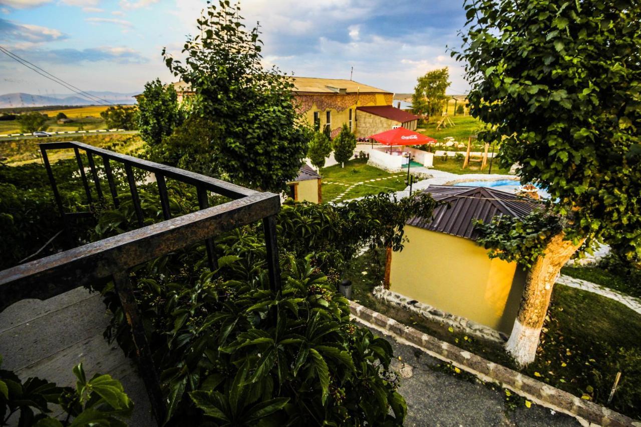 Oazis Hotel Noratus Ngoại thất bức ảnh