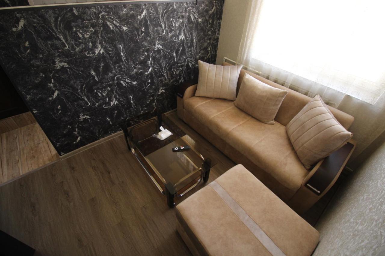 Oazis Hotel Noratus Ngoại thất bức ảnh