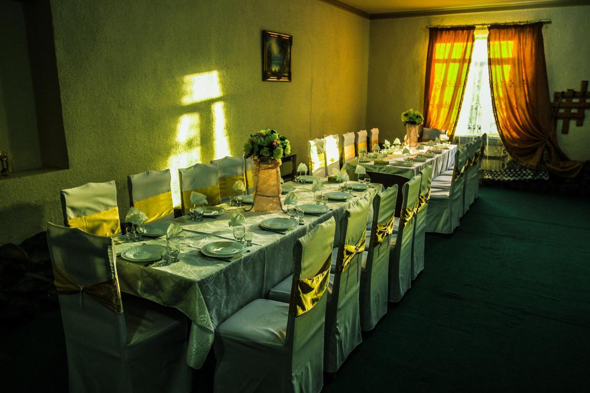 Oazis Hotel Noratus Ngoại thất bức ảnh