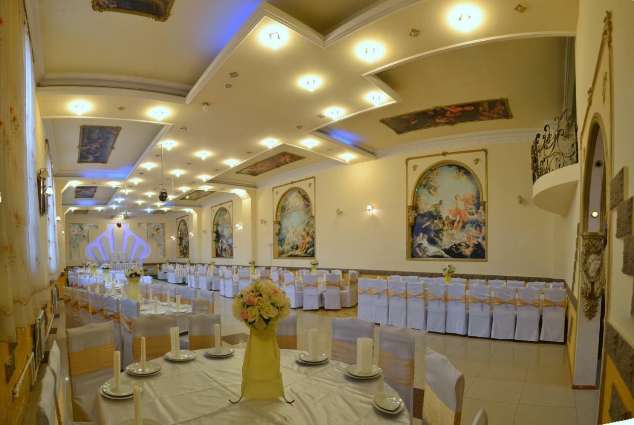 Oazis Hotel Noratus Ngoại thất bức ảnh